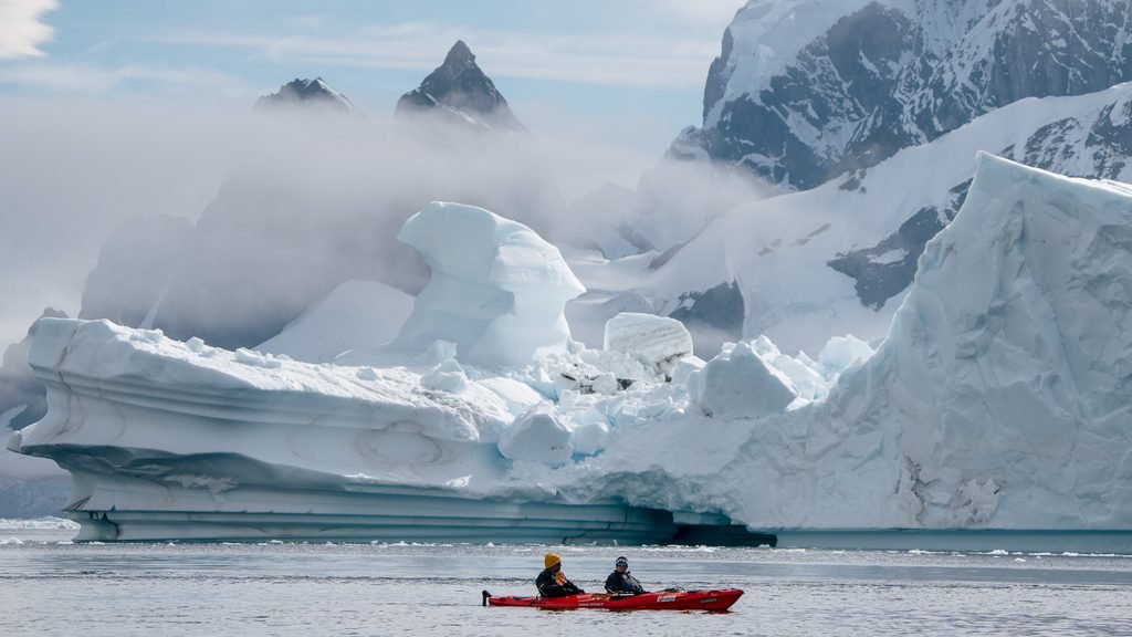 Norway : From the Poles to the Galápagos, how HX Expeditions balances high-end adventure with scientific urgency. - 3