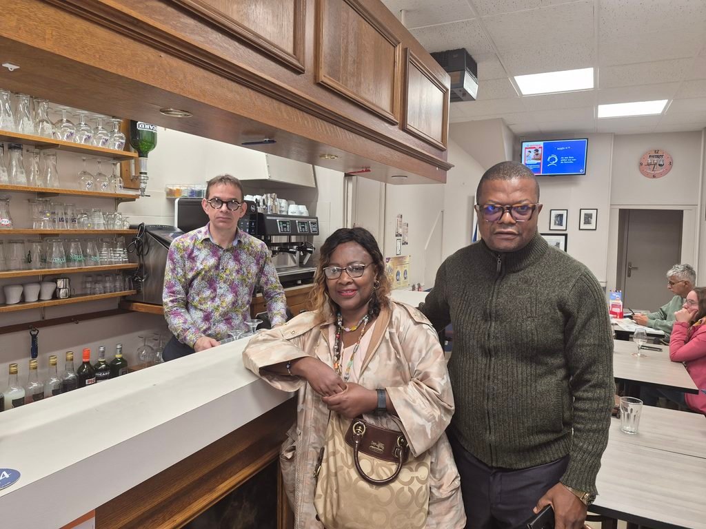 Cameroon and Fécamp : From Cameroon to Fécamp, Yvette Mamgue and Jovanovic Ondobo were received by Fécamp Mayor David Roussel to join forces in promoting the cultural richness of both Cameroon and Fécamp. - 24