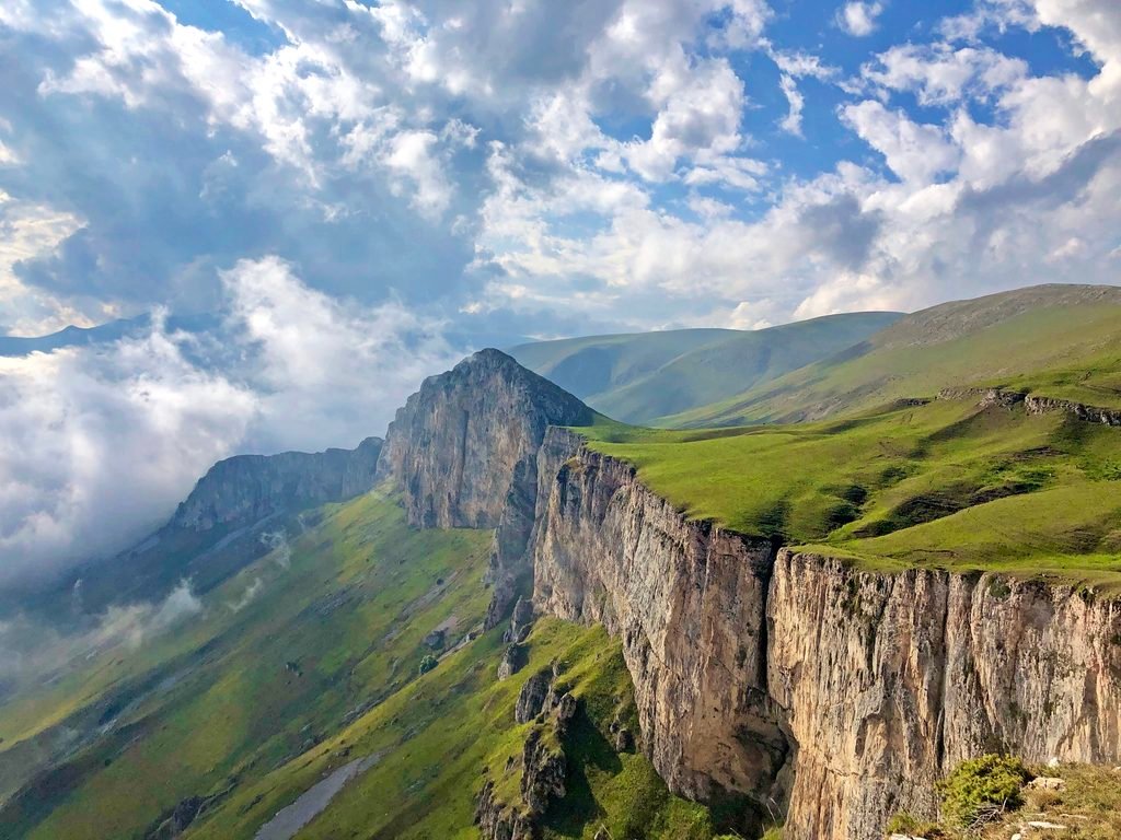 Armenia: Discovering Armenian traditional and cultural wonders with the Phoenix Tour family agency. - 23