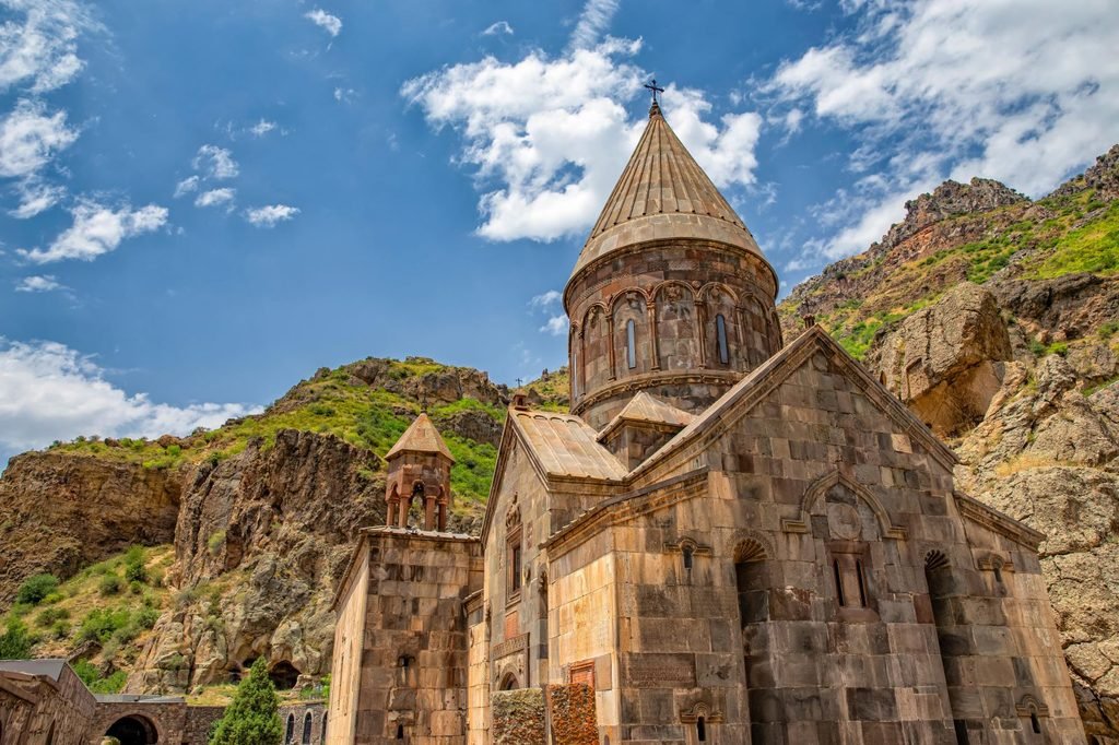 Armenia: Discovering Armenian traditional and cultural wonders with the Phoenix Tour family agency. - 16